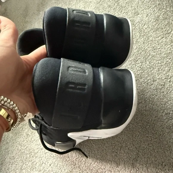 Jordan Men's Black and White Sneakers- SIZE:10 - Picture 6 of 10